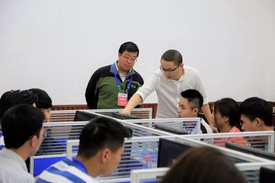 成都職業(yè)技術(shù)學(xué)院成功承辦四川省2018年高職院校四項(xiàng)技能大賽